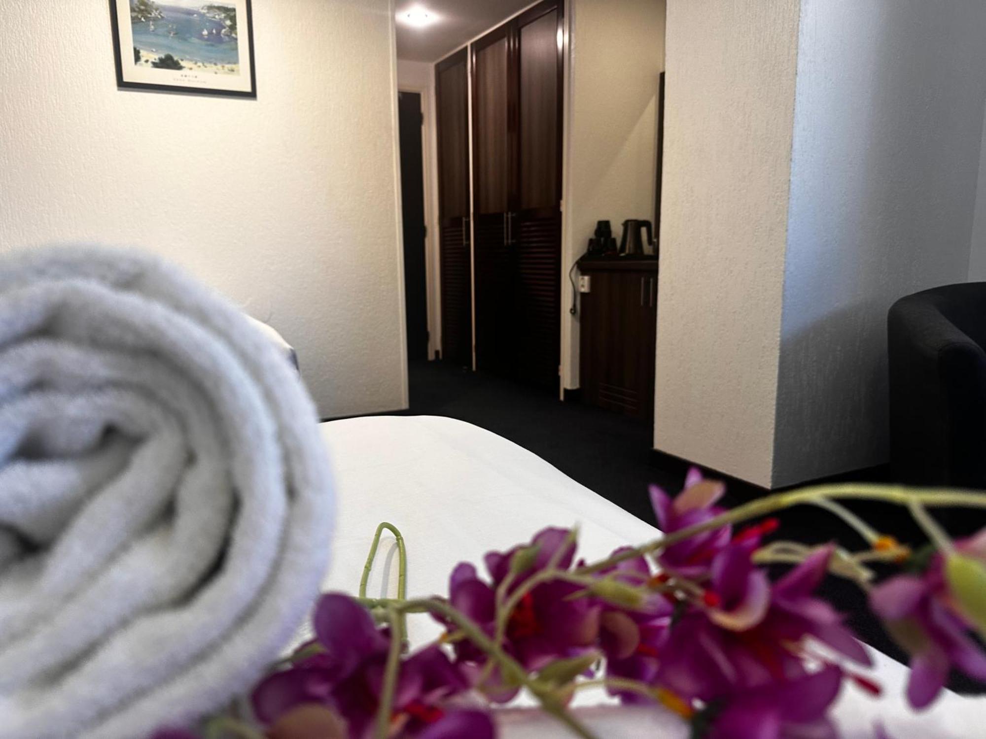 Hotel Le Paris Noumea Exterior photo